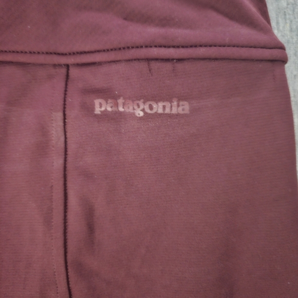 Patagonia Maroon Performance Cropped Leggings Size L - Picture 7 of 9
